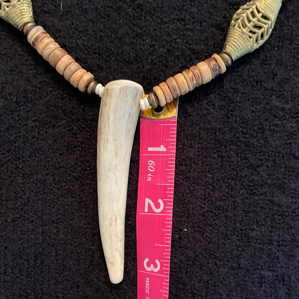 Antler and bead necklace - Picture 3 of 4